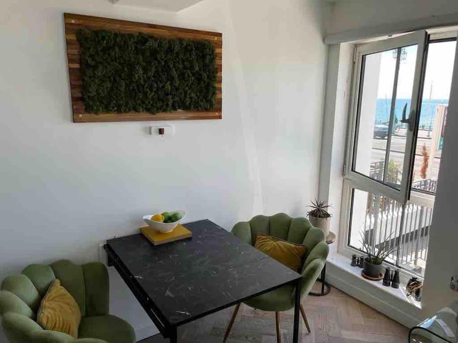 Sea View - 2 Bedroom - West Pier - Brighton Beach Exterior photo